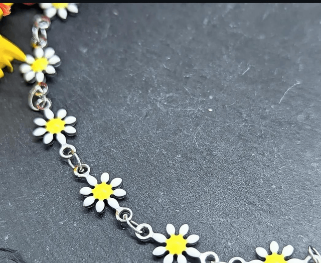 Stainless Steel Daisy Chain Link Necklace 