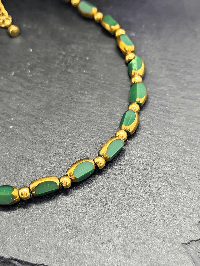 Gold Tone Plated Stainless Steel & Emerald Green Glass Beaded Anklet.