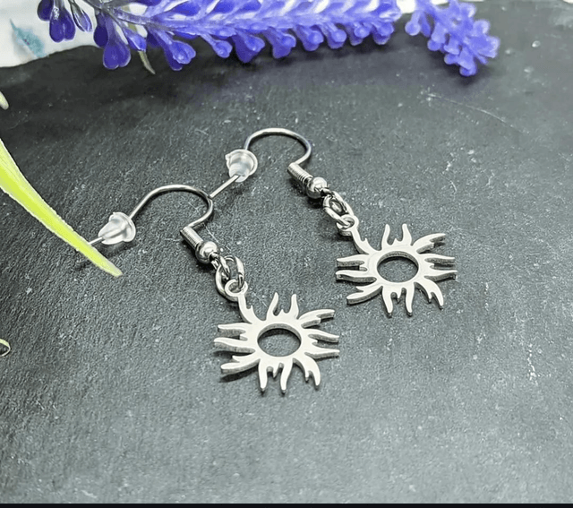 Stainless Steel Necklace with Sun Pendant.