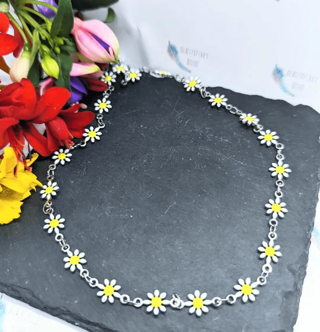 Stainless Steel Daisy Chain Link Necklace 